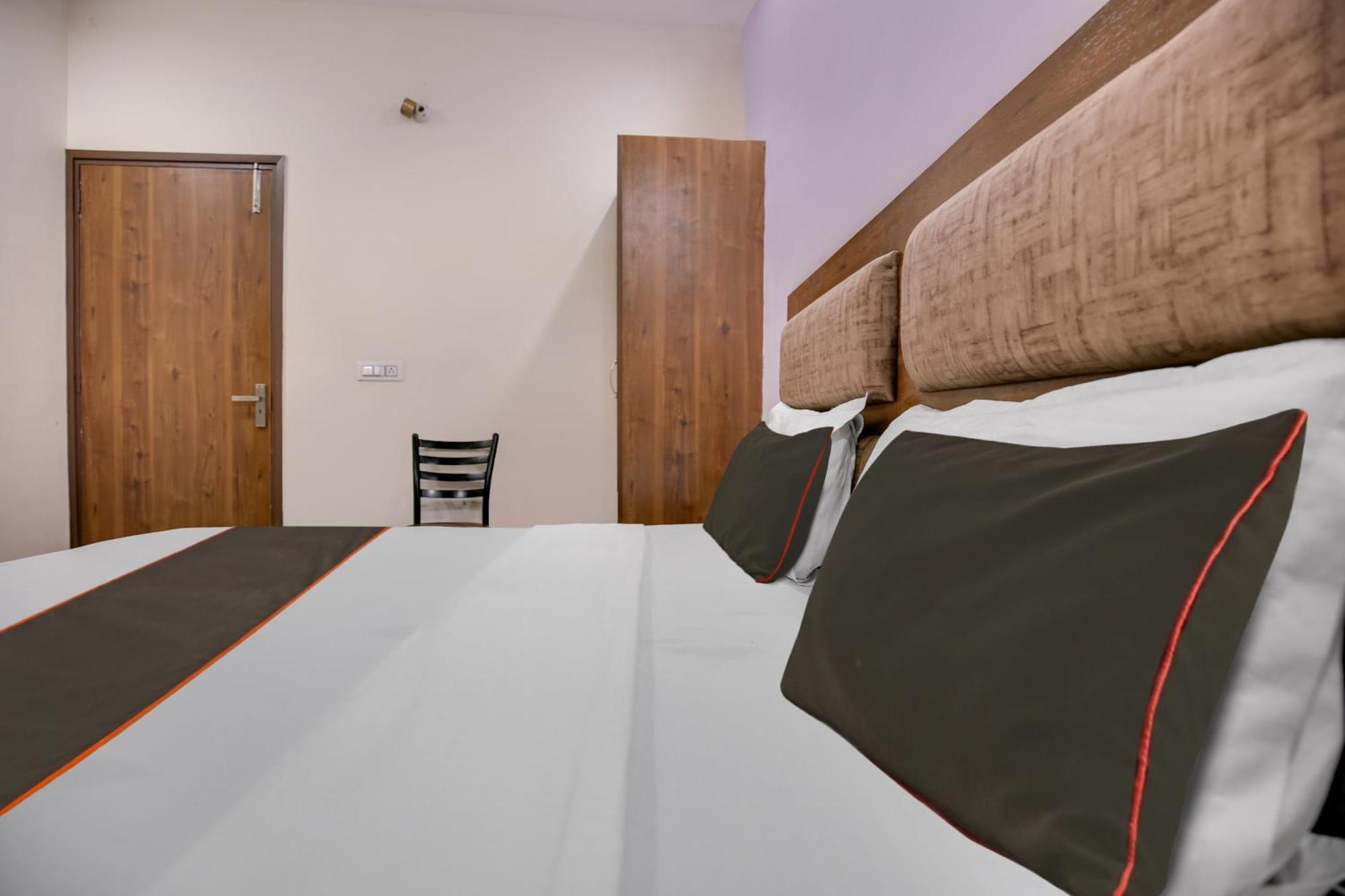 Hotel O Bell Hotel Nayagaon Eksteriør billede