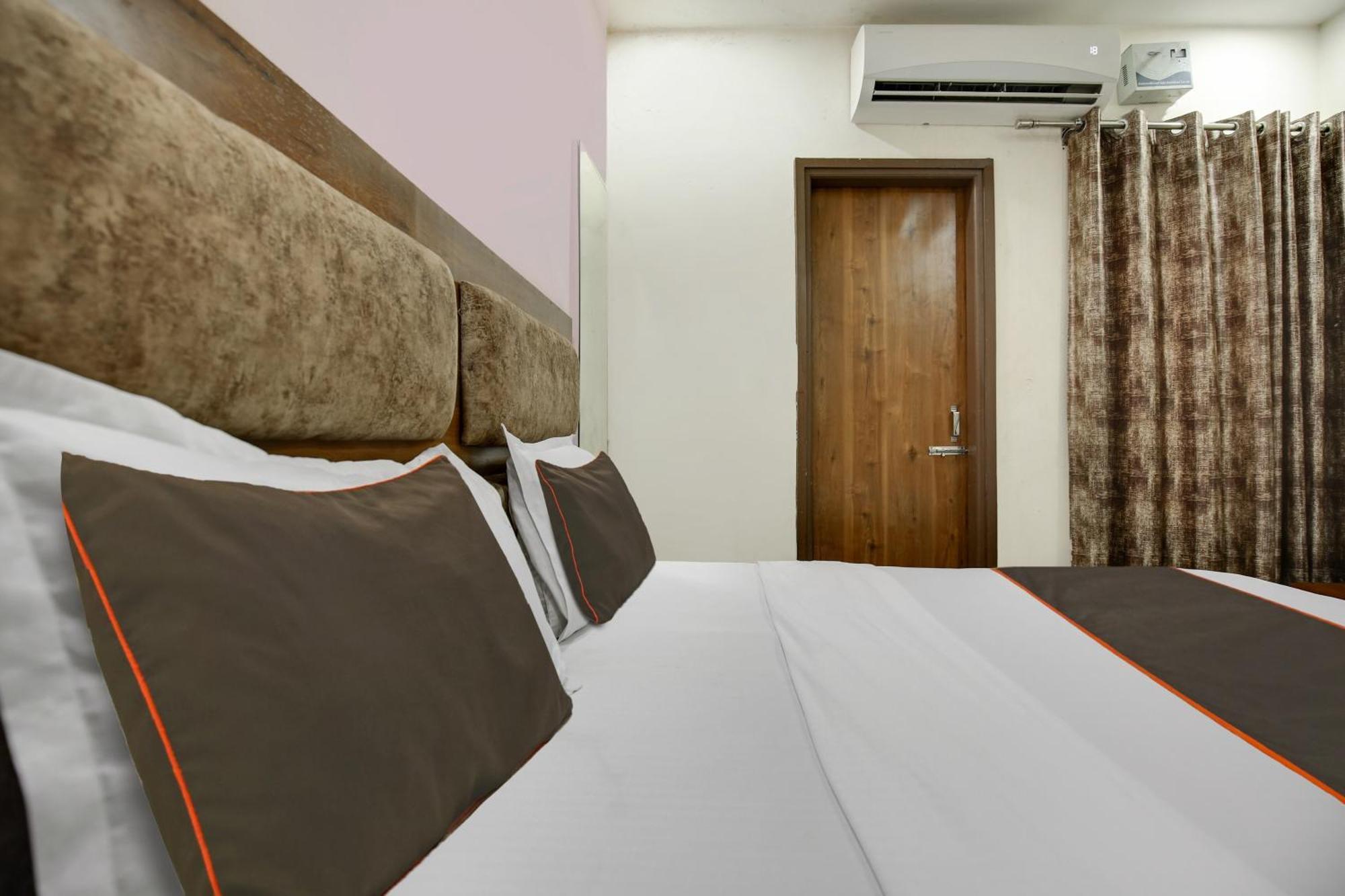 Hotel O Bell Hotel Nayagaon Eksteriør billede